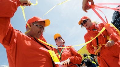 A group of Shell employees celebrating